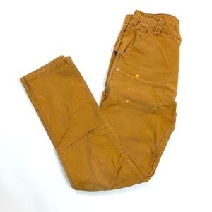 Distressed Carhartt Straight Fit 32”